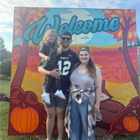 LAUREN IS LIVE!! ❣️❣️LIKE this to be notified when I go live on posh! - Picture 2 of 7